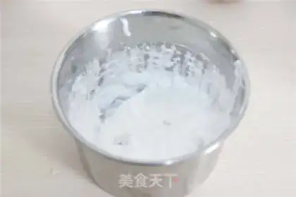 Make Christmas root cake step 9