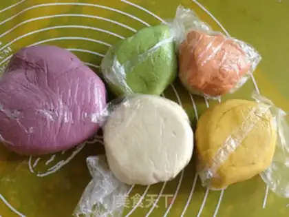 Make Five-colour vegetable toast step 2