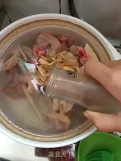 Make The sarin-marton chicken soup step 5
