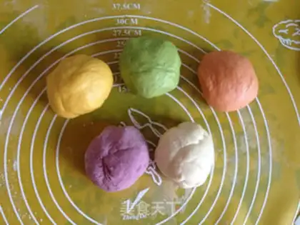 Make Five-colour vegetable toast step 4