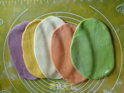 Make Five-colour vegetable toast step 5