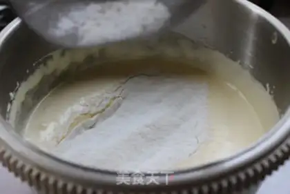 Make Butter rose cake step 4