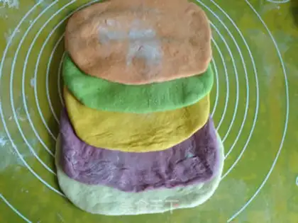 Make Five-colour vegetable toast step 6