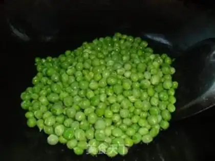 Make Shrimp and sweet peas step 3