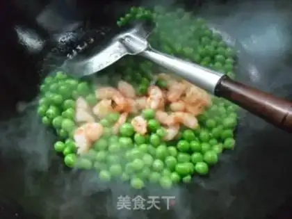Make Shrimp and sweet peas step 4