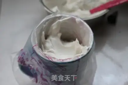 Make Butter rose cake step 9
