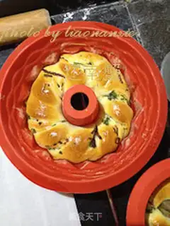 Make Onion bread rings step 17