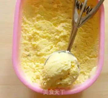 Make Vanilla cranberry ice cream step 13