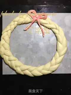 Make Christmas bread ring step 12