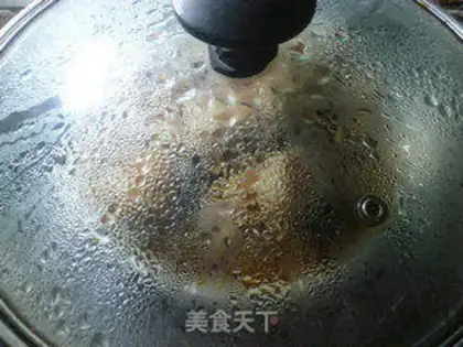 Make Black-muck mushroom steamed chicken legs step 14