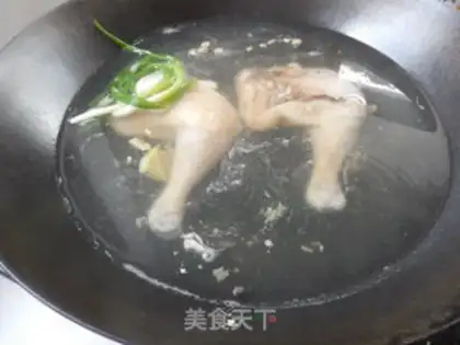 Make Pelican hands tore chickens step 2