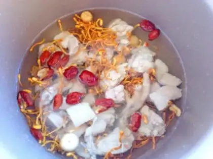 Make Frozen chicken soup step 3