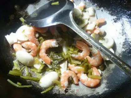 Make Snow shrimp fried mushrooms step 6