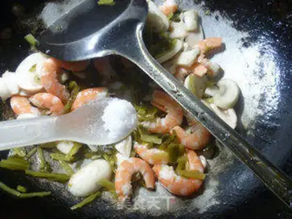 Make Snow shrimp fried mushrooms step 7