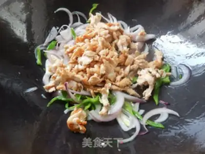 Make Onion fried chicken silk step 4