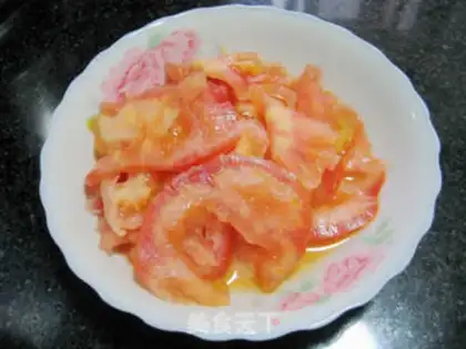 Make Tomato egg noodles step 1