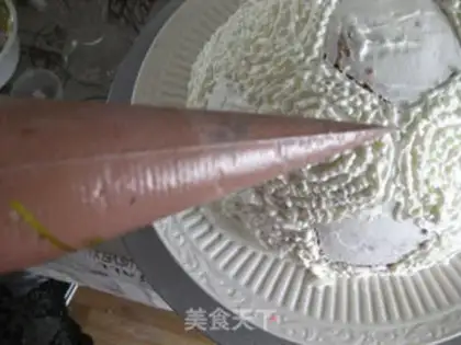 Make Football cake step 5