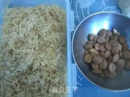 Make caterpillar pine almond bread step 5