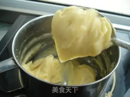 Make Potato mashed swan puff step 7