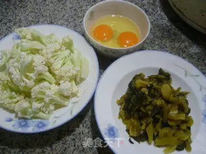 Make Sour eggs and broccoli step 0
