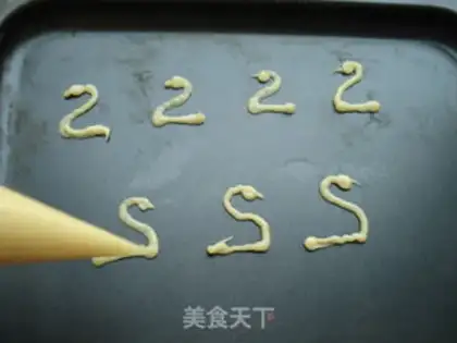 Make Potato mashed swan puff step 9