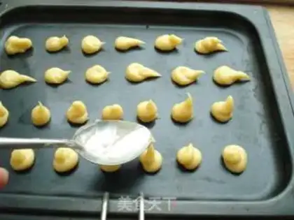 Make Potato mashed swan puff step 10