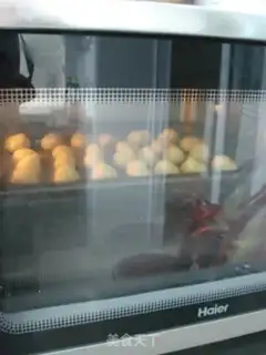 Make Potato mashed swan puff step 11