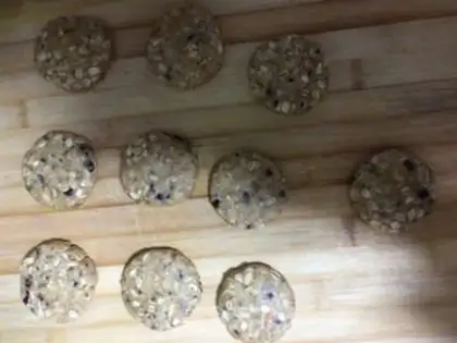 Make Feeding oatmeal walnuts step 6