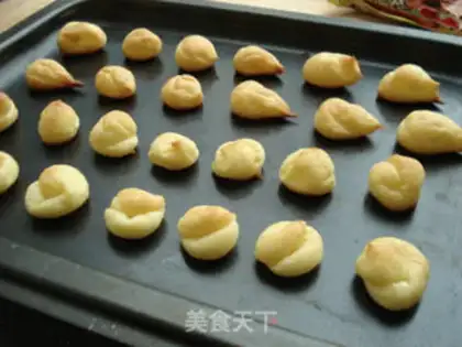 Make Potato mashed swan puff step 12