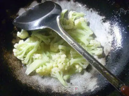 Make Sour eggs and broccoli step 6