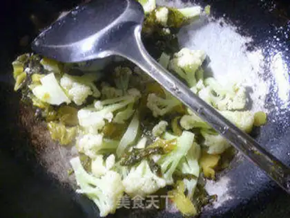 Make Sour eggs and broccoli step 7