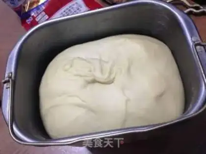 Make Soup and caterpillar bread step 4
