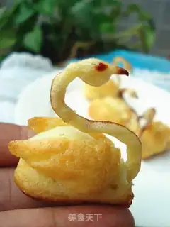 Make Potato mashed swan puff step 18