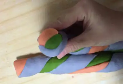 Make Three-coloured bouquets step 13