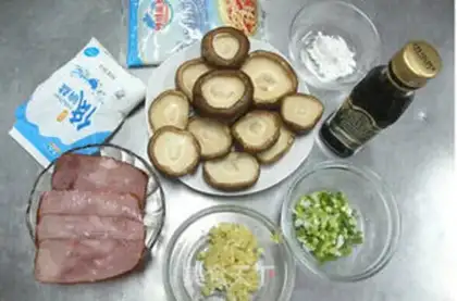 Make Cheese-cracking mushrooms step 0