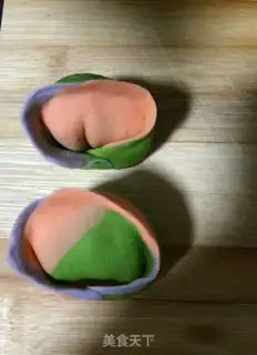 Make Three-coloured bouquets step 15