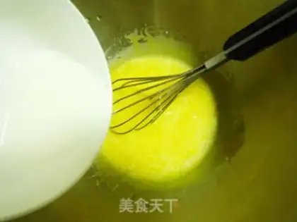 Make Autumn butter cream cake step 3