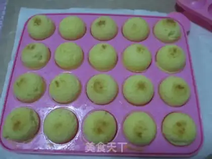 Make Lollipop cake step 11