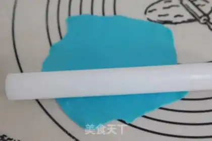Make Princess Frozen Cake step 1