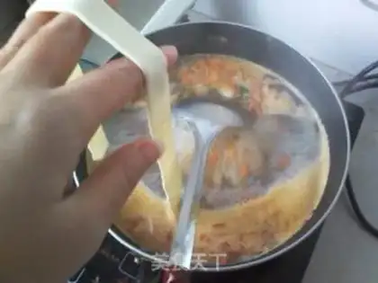 Make Xinjiang lamb soup step 11