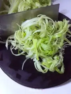 Make The seameat gravy step 5