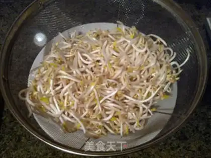 Make Green bean sprouts step 0
