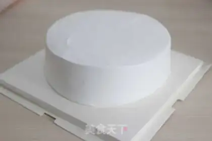 Make Princess Frozen Cake step 17