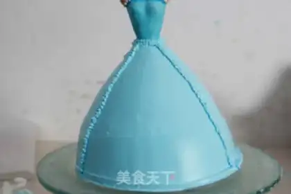 Make Princess Frozen Cake step 25