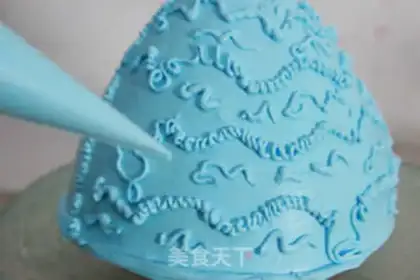 Make Princess Frozen Cake step 26