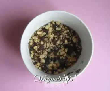 Make walnut sugar bag step 4