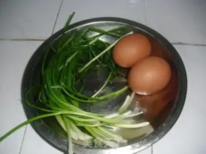 Make Egg onion waffles step 1