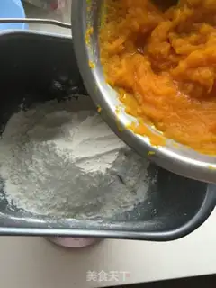 Make Pumpkin red bean toast step 3