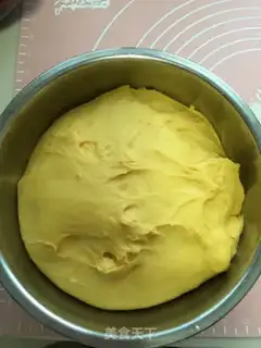 Make Pumpkin red bean toast step 5