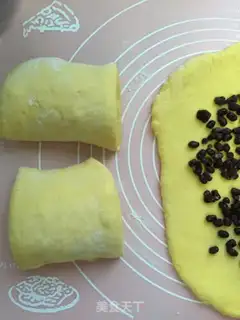 Make Pumpkin red bean toast step 6